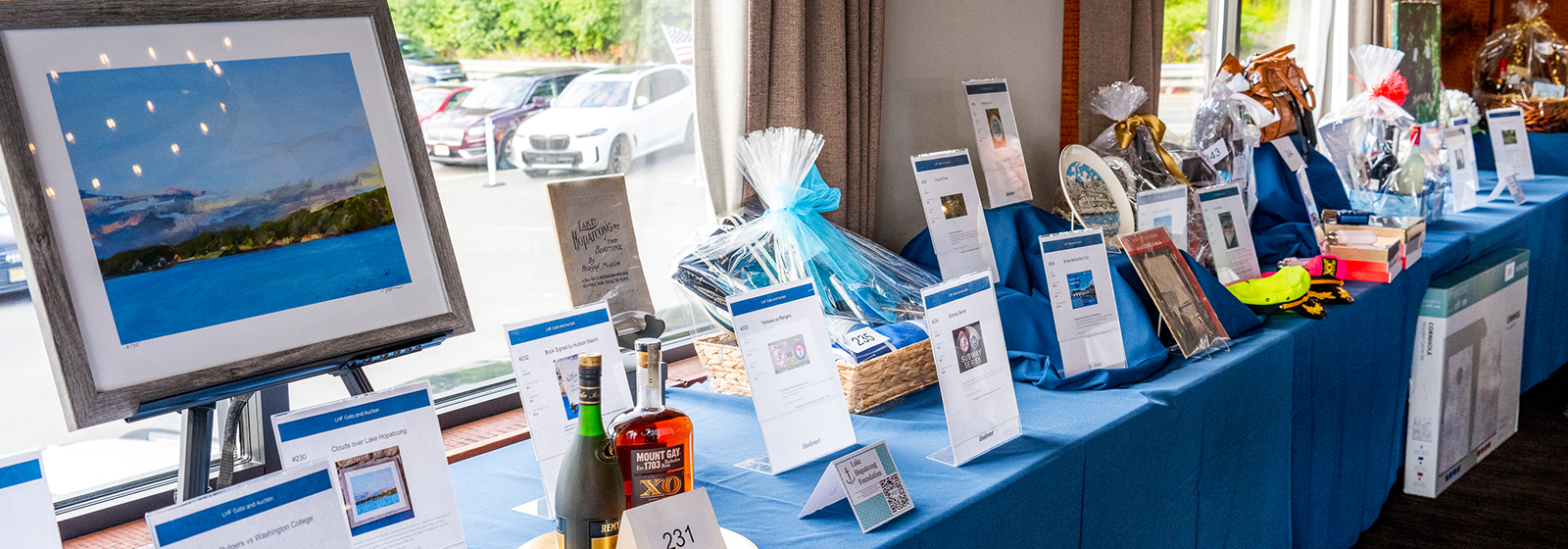 Auction table